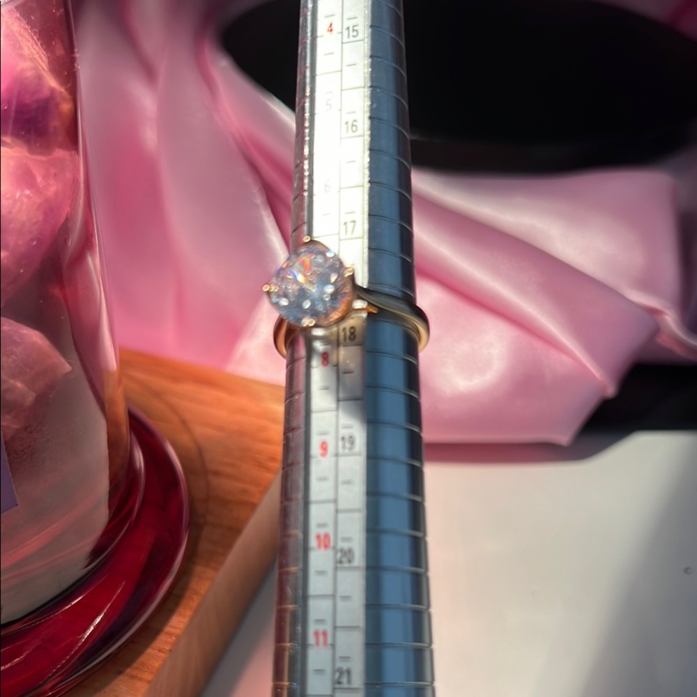 18k GP Large HIGH QUALITY CZ Solitaire Ring SZ 7.75 - Picture 7 of 14